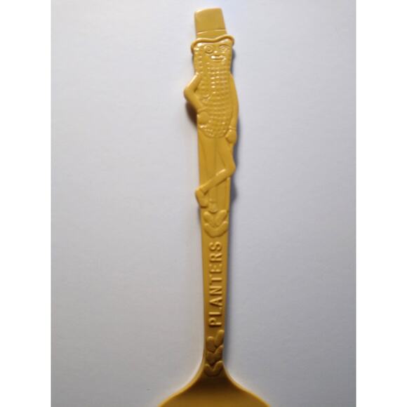 Mr Peanut Vintage Tan Plastic Serving Spoon 1950s Planters Peanuts Kitchenware - Picture 2 of 4